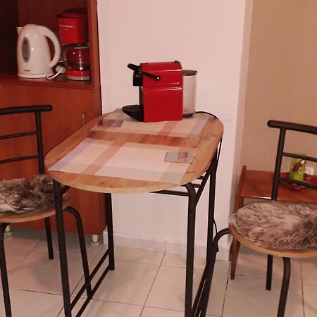 Central Bright Studio With Balkony Apartment Thessaloníki Ngoại thất bức ảnh