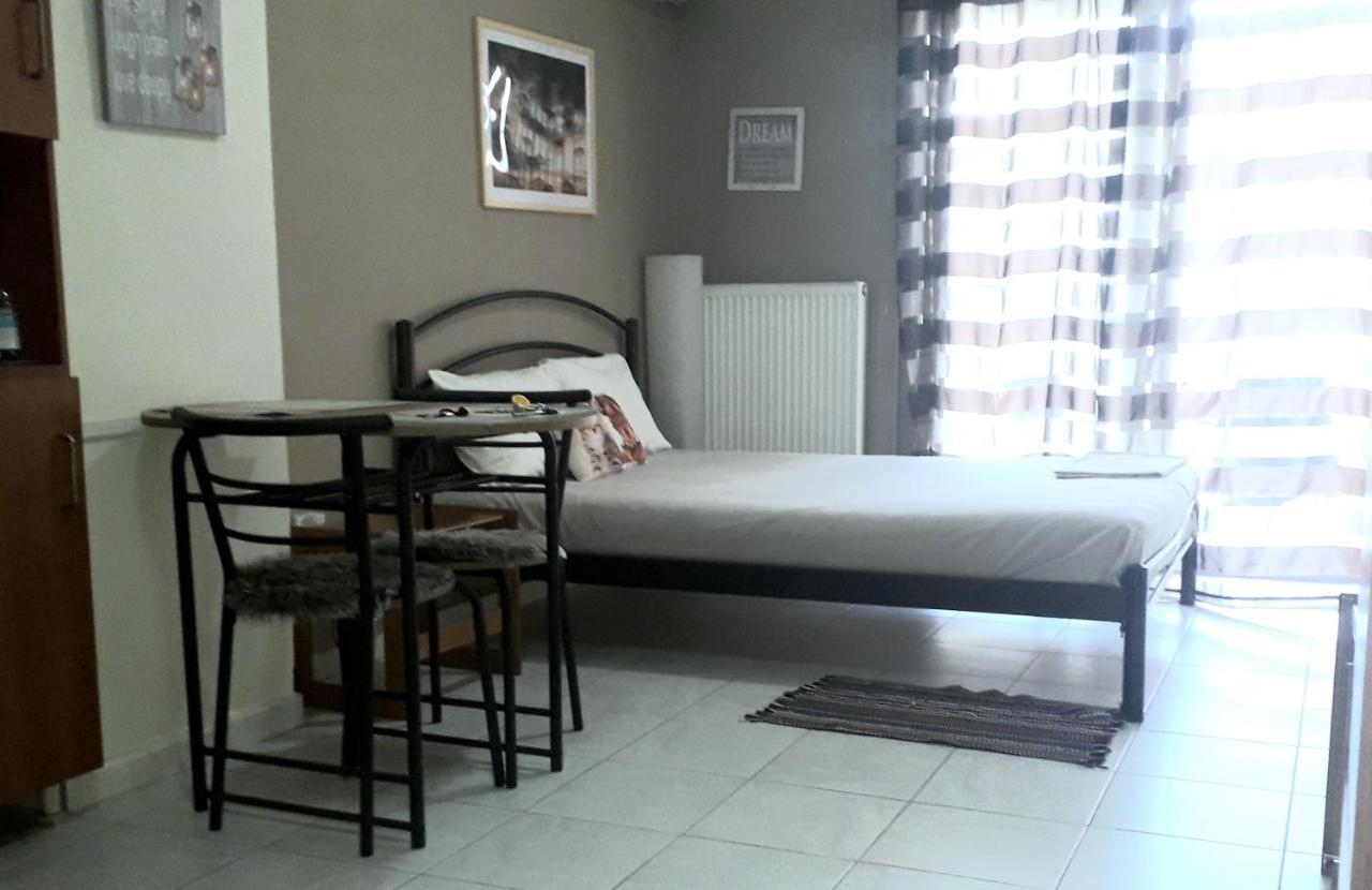 Central Bright Studio With Balkony Apartment Thessaloníki Ngoại thất bức ảnh