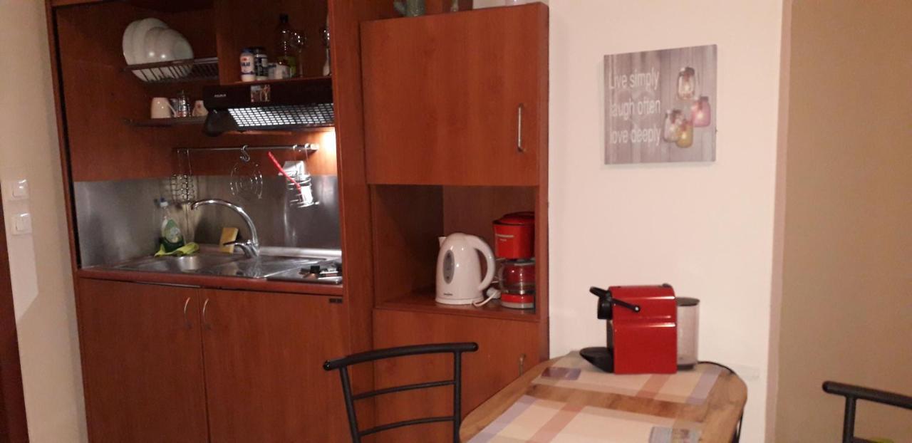 Central Bright Studio With Balkony Apartment Thessaloníki Ngoại thất bức ảnh